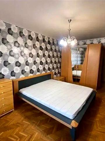 Героїв Крут вул. (Фурманова), 8