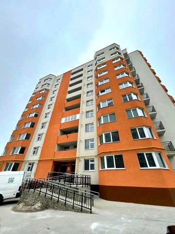 Будівельників вул., (Будинок)