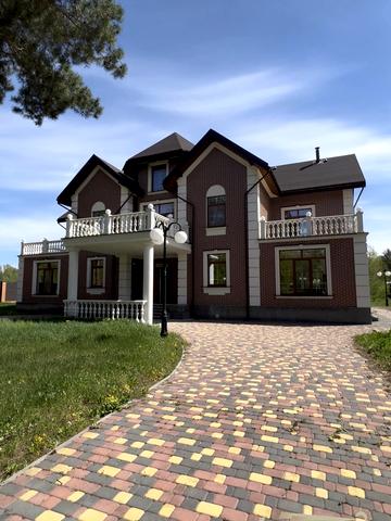 Міжріченська, 8