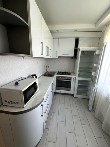 Голосіївський просп. (40-річчя Жовтня), 122к1