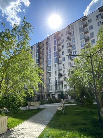 Співдружності вул., 8