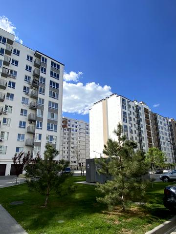 Співдружності вул., 8