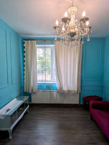 Миру вул., 61