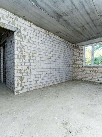 Миру вул., 47