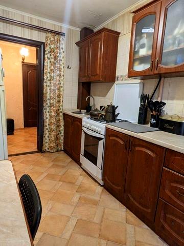 Будівельників вул., 15-А