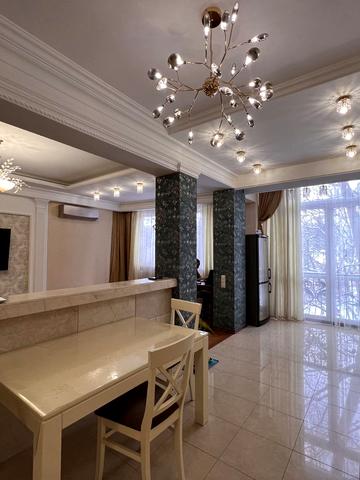 Академіка Андрія Сахарова вул., 58а