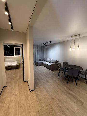 Берестейський просп. (Перемоги), 11 к1
