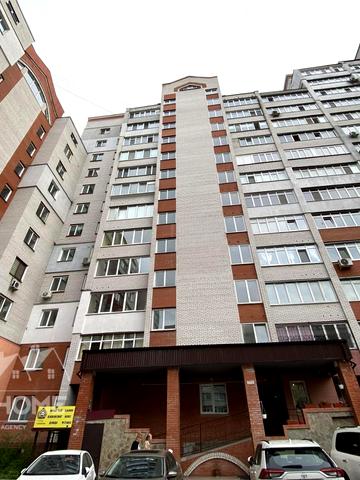 Грушевського вул., 21