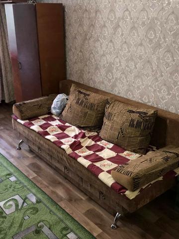 Поліська вул., 18