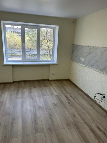 Севастопольська вул., 7а