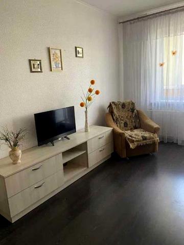 Каштанова вул., 5