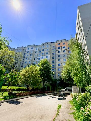 Зенітного Полку вул., 84