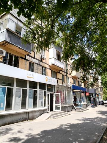 Петра Калнишевського просп. (Косіора), 18