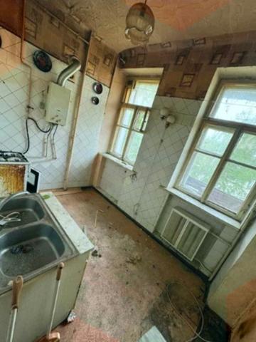 Зимових Походів вул. (Молодогвардійська), 26