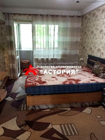 Запорізького Козацтва вул., 17