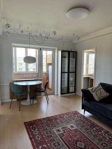 Ентузіастів вул., 3/1