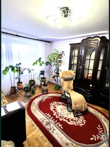 Коцюбинського вул., 6