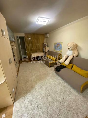 Лєскова вул., 6