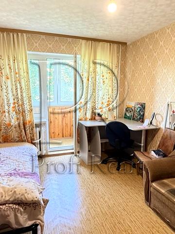 Петра Курінного вул. (Комісара Рикова), 3