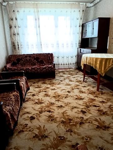Квітуча вул., 8