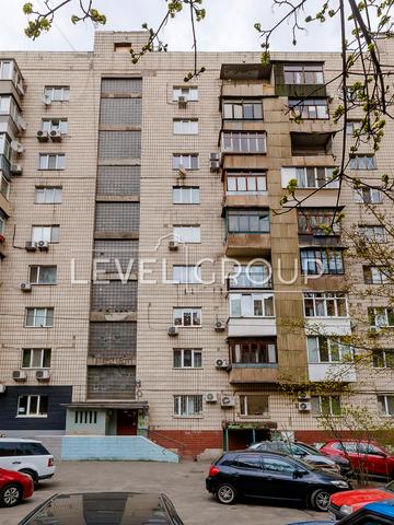 Василя Тютюнника вул. (Анрі Барбюса), 56