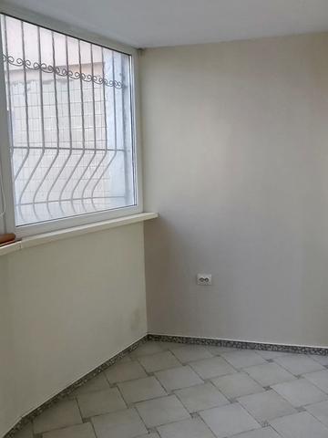 Академіка Корольова вул., 90б