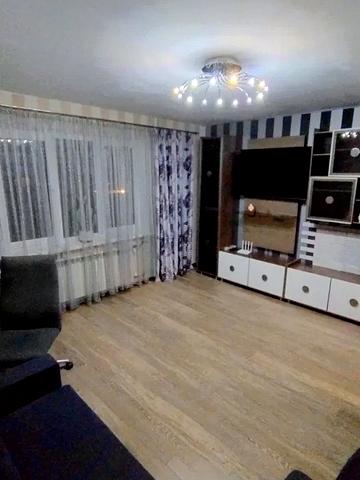 Володимира Вернадського вул., 12