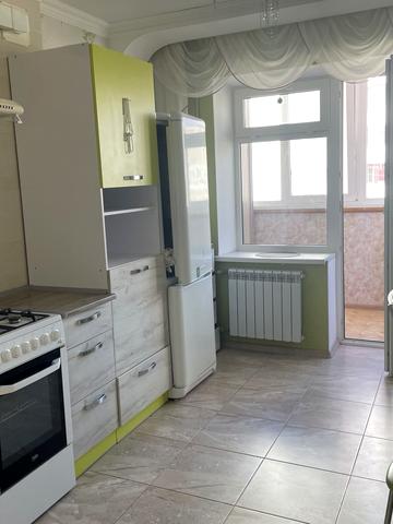 Ярослава Баїса вул. (Володимира Висоцького), 21
