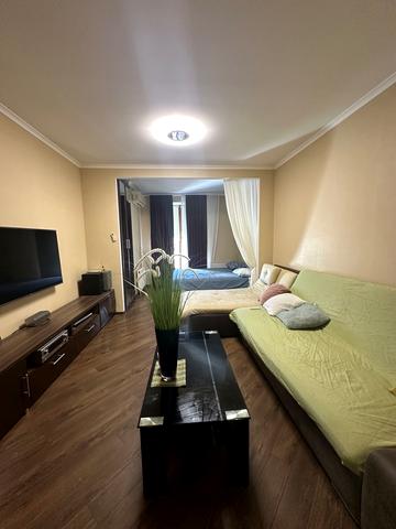 Таїрова вул., 6