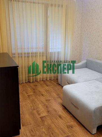 Гвардійців-Широнінців вул., 18