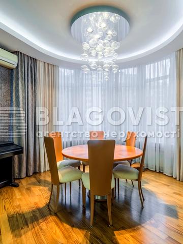 Дмитрівська вул., 69