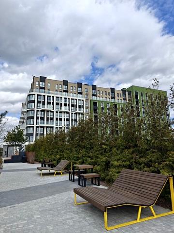 Петра Дорошенка вул., (Будинок 2)