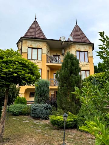 Черешнева, 5