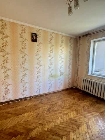 Київська вул., 10