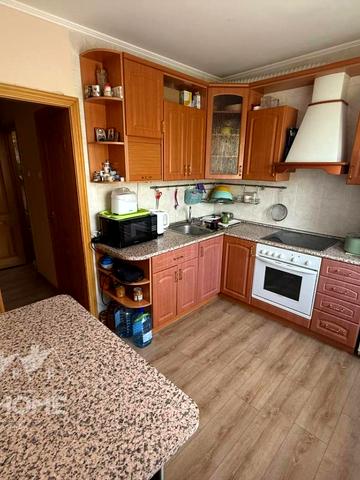 Здолбунівська вул., 11