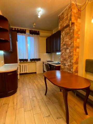 Староярмаркова вул. (Сиволапа), 44
