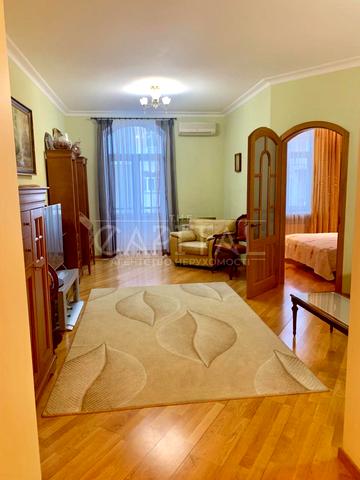 Пилипа Орлика вул., 10