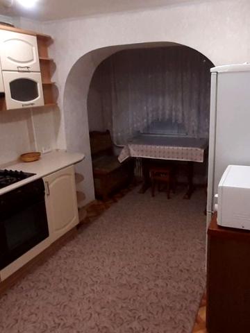 Чарівна вул., 107