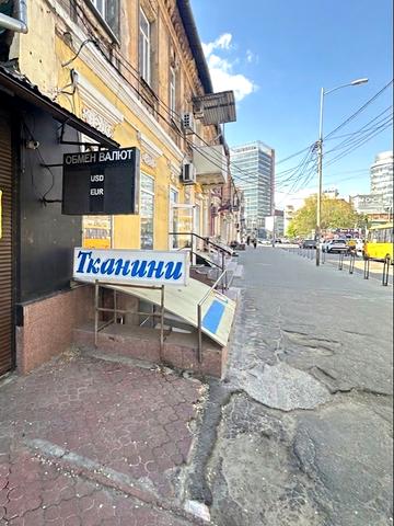 Харківська вул., 3