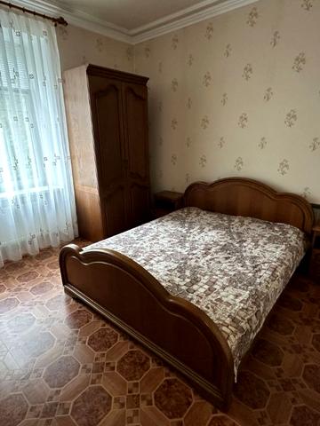 Володимира Вернадського вул. (Дзержинського), 18