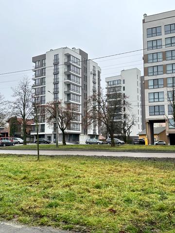 Пасічна вул., (Будинок 1)