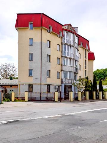 Зимова вул., 35