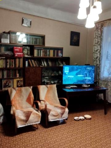 Водопровідна вул., 6