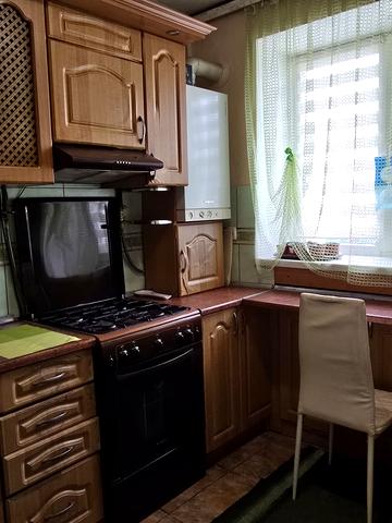 Грушевського вул., 4