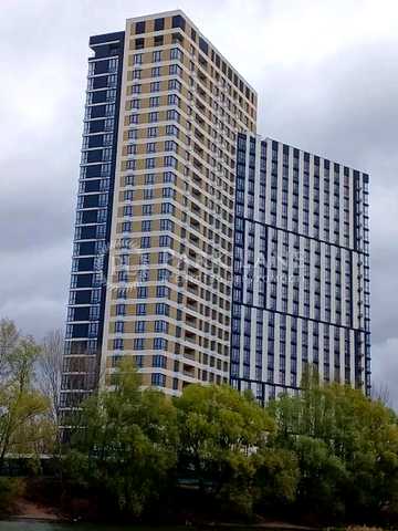 Колекторна вул., 46