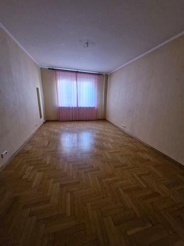 Бориса Гмирі вул., 15