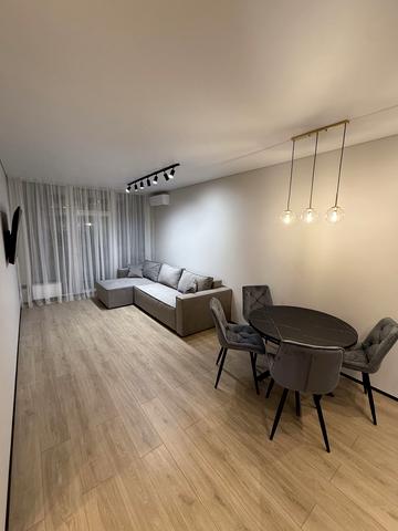 Берестейський просп. (Перемоги), 11 к1