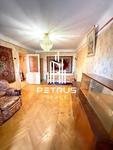Верховної Ради бульв., 22