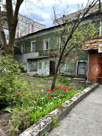 Вячеслава Чорновола вул. (Юрія Савченка), 90