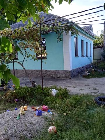 Володимира Антоновича вул., 8